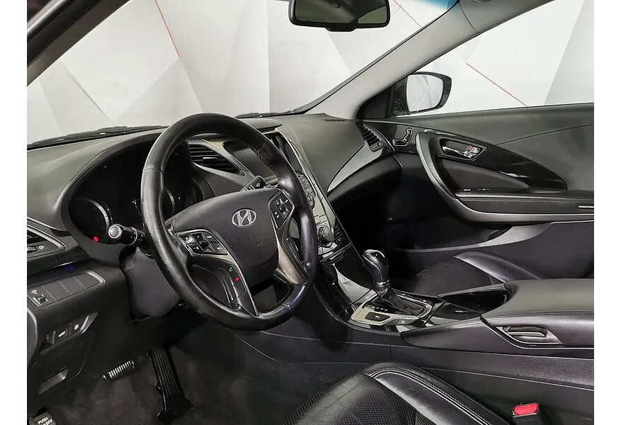 Hyundai Grandeur 3.0 AT (250 л.с.) Elegance Красный в АВИЛОН. Слайд №19