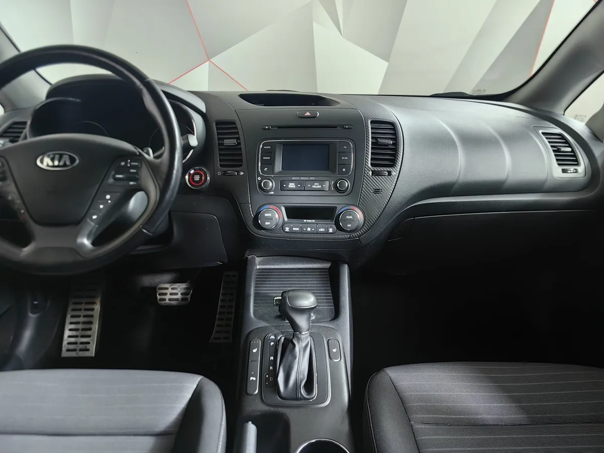 Kia Cerato 1.6 AT (130 л.с.) Бежевый в АВИЛОН. Слайд №15