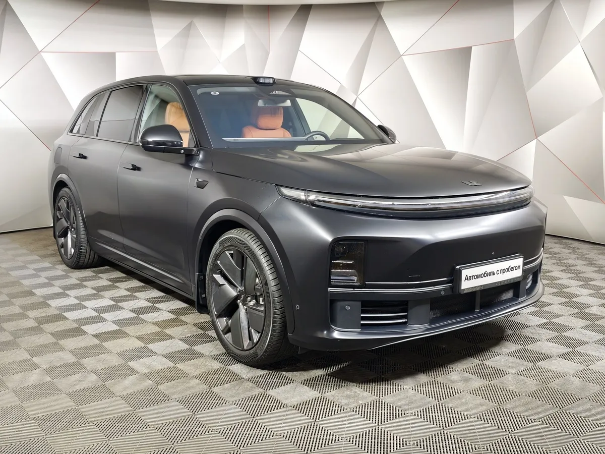 Li Auto L7 1.5 AT 4WD (449 л.с.) Ultra Черный в АВИЛОН. Слайд №3