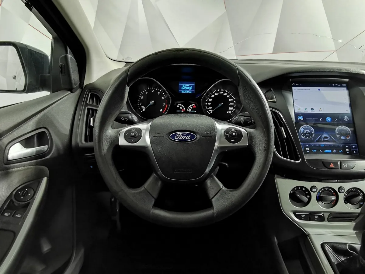 Ford Focus 1.6 Ti-VCT MT (125 л.с.) Titanium Синий в АВИЛОН. Слайд №19