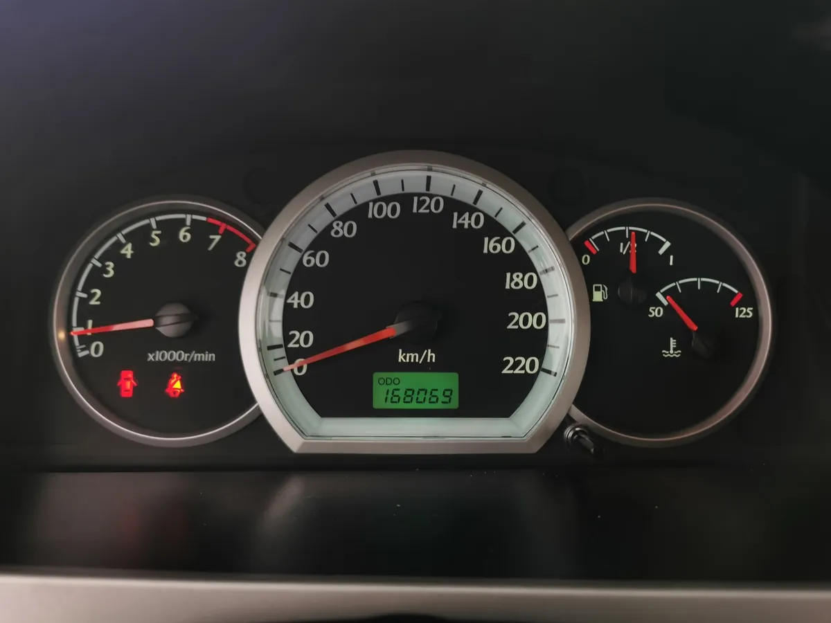 Chevrolet Lacetti 1.6 MT (109 л.с.) Бежевый в АВИЛОН. Слайд №16