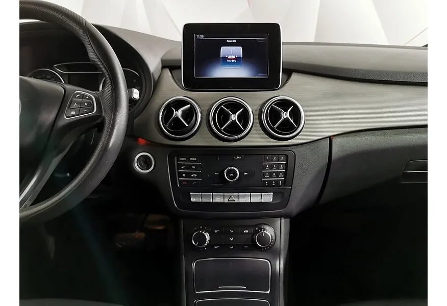 Mercedes-Benz B-Класс B 180 CDI 7G-DCT (109 л.с.) Черный в АВИЛОН. Слайд №15