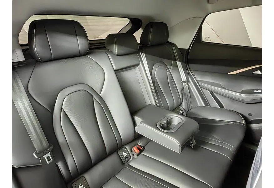 Omoda C5 1.5T CVT (147 л.с.) Ultimate Белый в АВИЛОН. Слайд №17