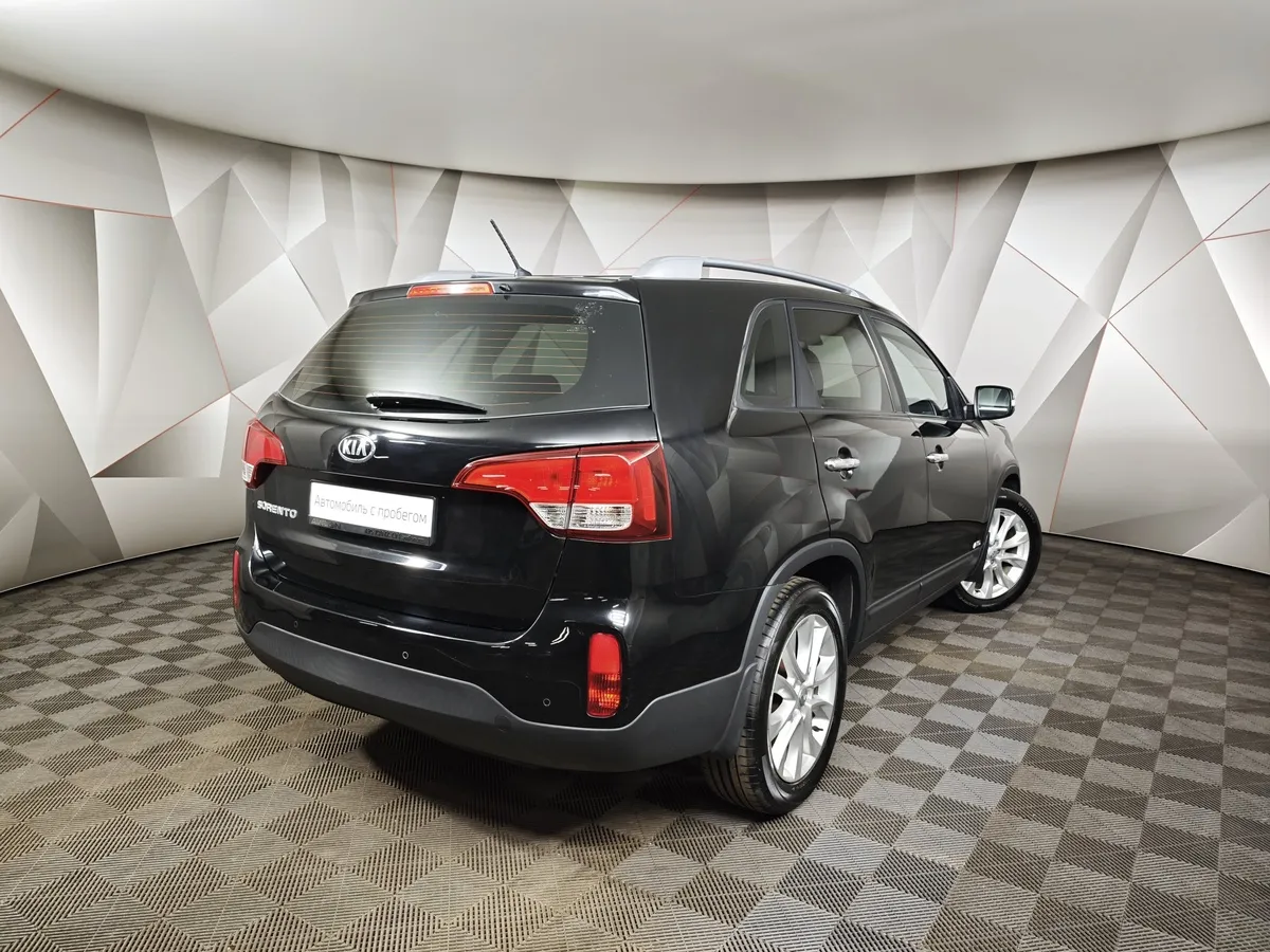 Kia Sorento 2.4 AT 4WD (175 л.с.) Luxe Черный в АВИЛОН. Слайд №2