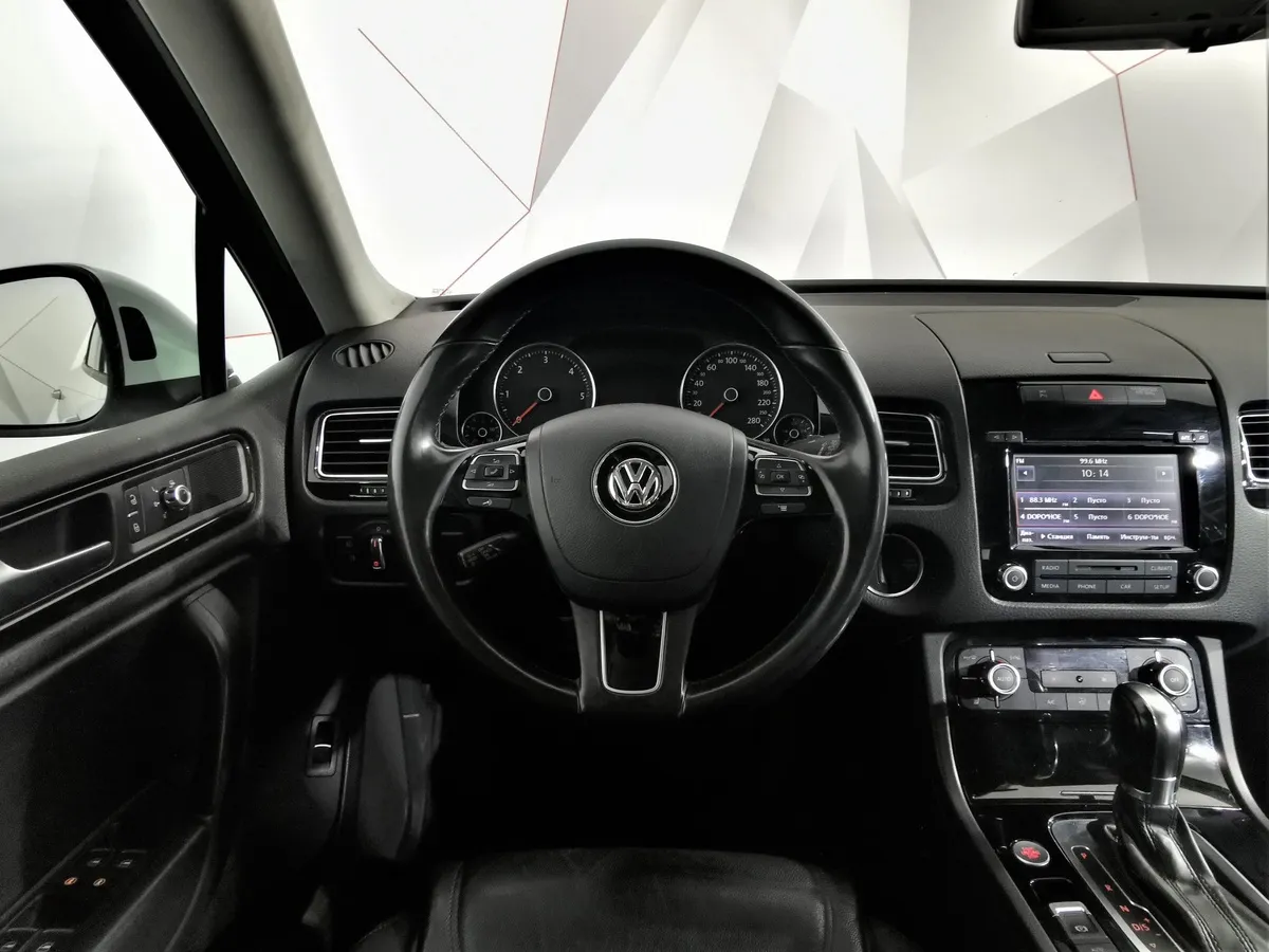 Volkswagen Touareg 3.0 TDI Tiptronic 4Motion (204 л.с.) Белый в АВИЛОН. Слайд №19