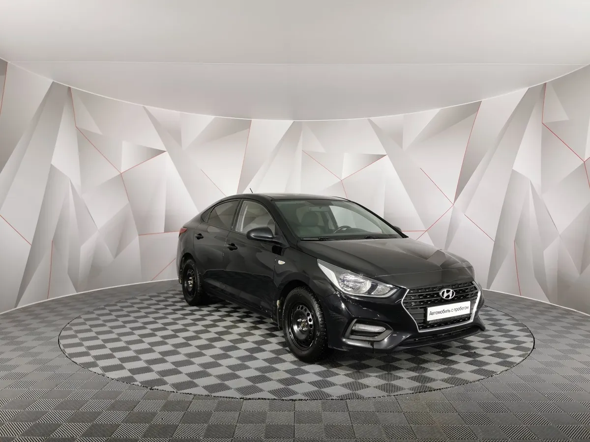 Hyundai Solaris 1.6 MT (123 л.с.) Comfort Черный в АВИЛОН. Слайд №3