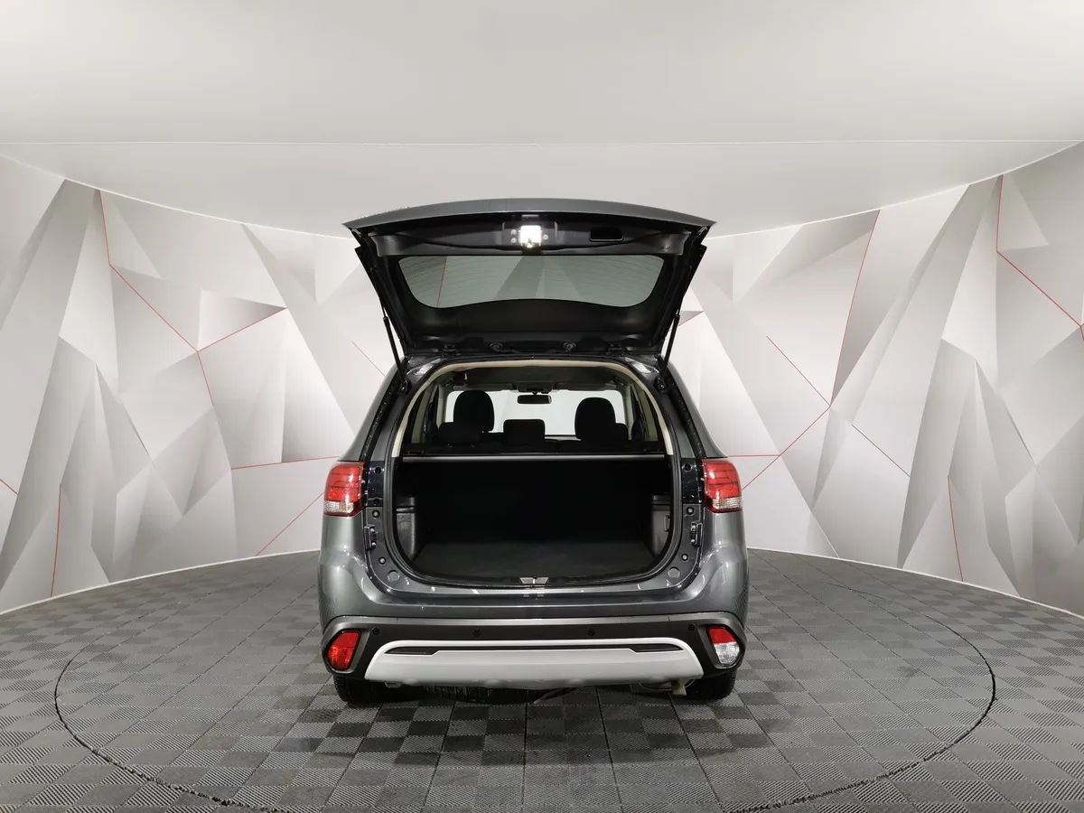 Mitsubishi Outlander 2.0 MIVEC CVT 2WD (146 л.с.) Intense Plus Серый в АВИЛОН. Слайд №11
