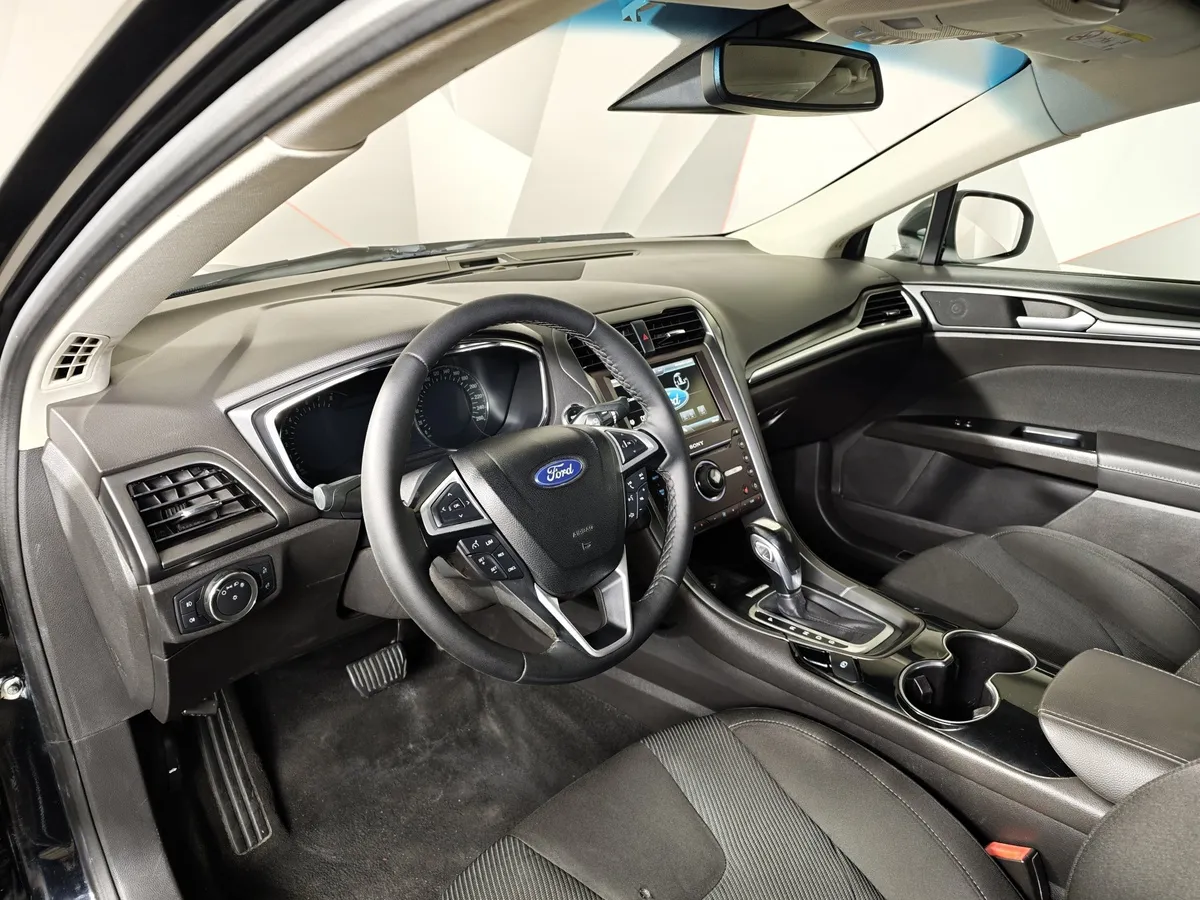 Ford Mondeo 2.5 AT (149 л.с.) Titanium Черный в АВИЛОН. Слайд №19