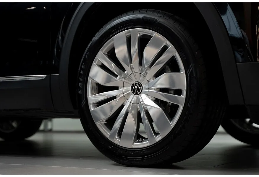 АВИЛОН - Volkswagen Teramont 2.0 TSI AT 4Motion (220 л.с.) Respected flagship version Черный - slide 10