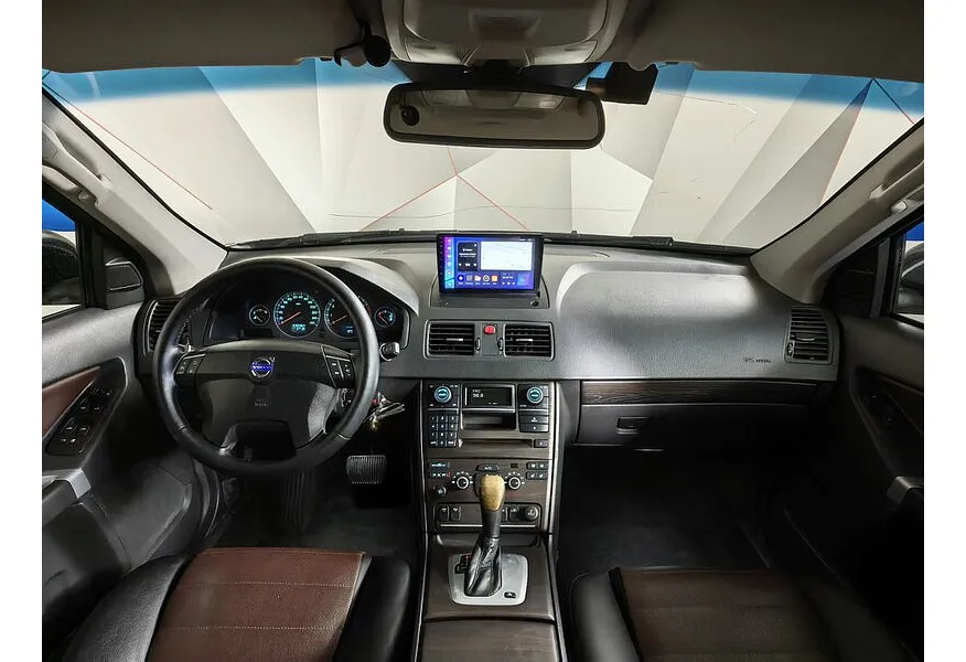 Volvo XC90 2.5 T5 Geartronic AWD (5 мест) (210 л.с.) Черный в АВИЛОН. Слайд №13