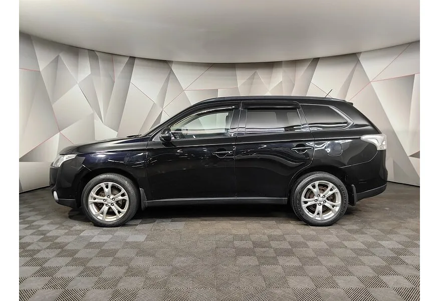 АВИЛОН - Mitsubishi Outlander 2.4 CVT 4WD (167 л.с.) Черный - slide 2