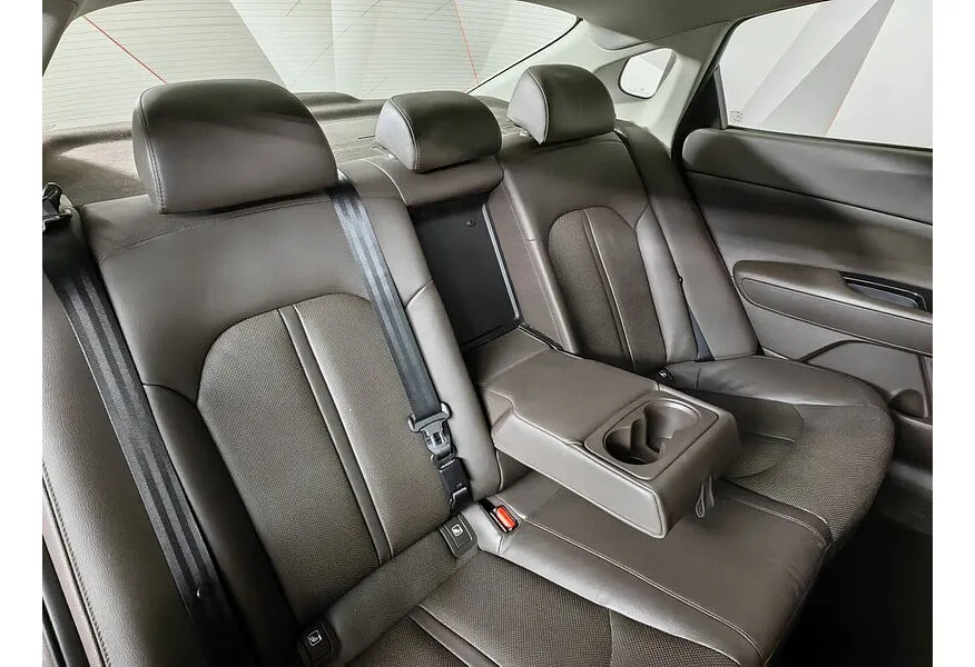 Kia Optima 2.0 AT (150 л.с.) Коричневый в АВИЛОН. Слайд №15