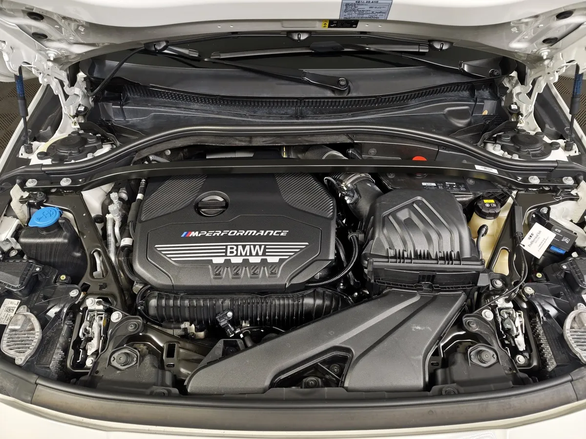 BMW 2 серия M235i xDrive Steptronic (326 л.с.) Белый в АВИЛОН. Слайд №10