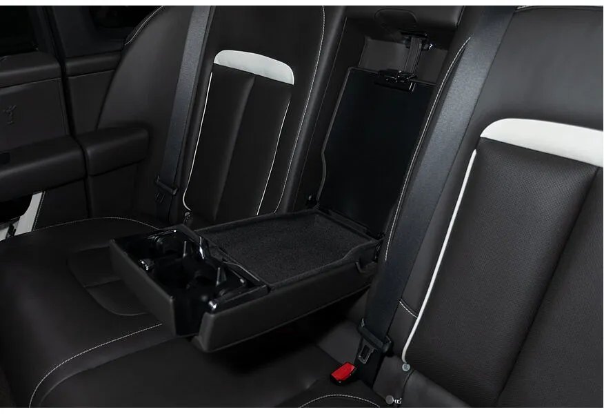 Rolls-Royce Cullinan 6.75 AT AWD (571 л.с.) Individual Черный в АВИЛОН. Слайд №37