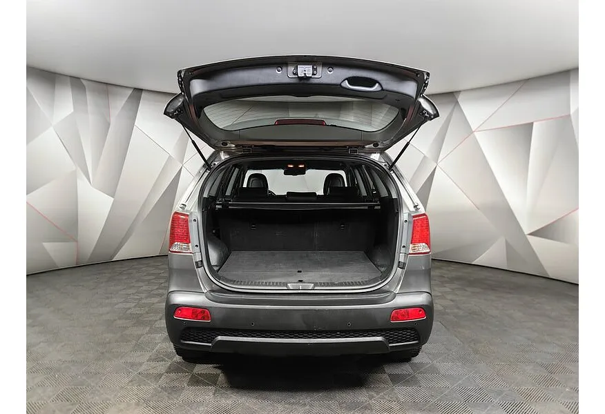 Kia Sorento 2.4 AT 4WD (175 л.с.) Comfort Серый в АВИЛОН. Слайд №11