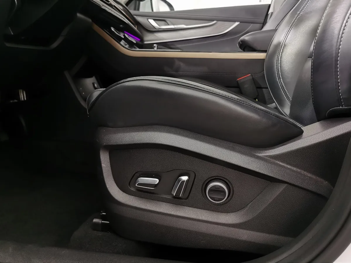 EXEED LX 1.5 CVT9 FWD (147 л.с) Luxury Белый в АВИЛОН. Слайд №20