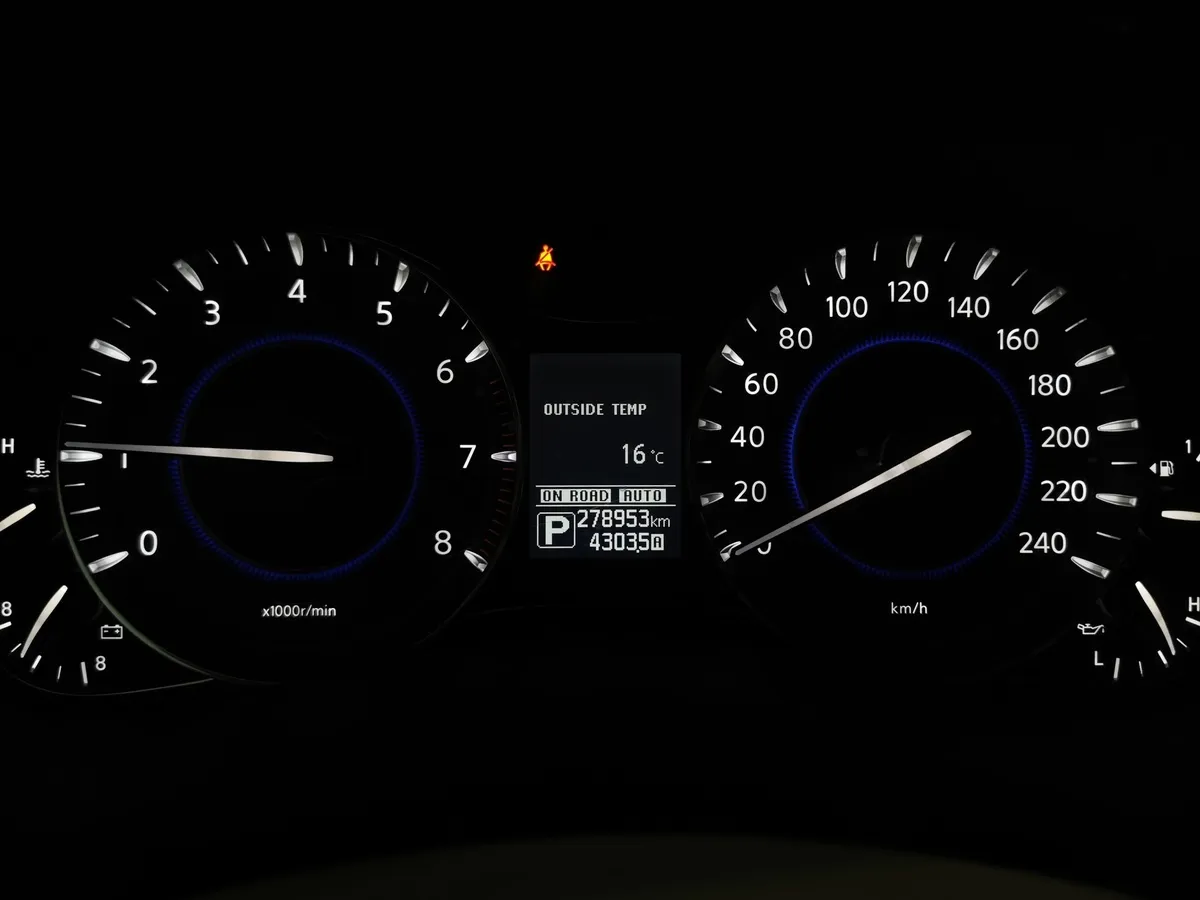 Infiniti QX80 5.6 АТ AWD (405 л.с.) Белый в АВИЛОН. Слайд №17