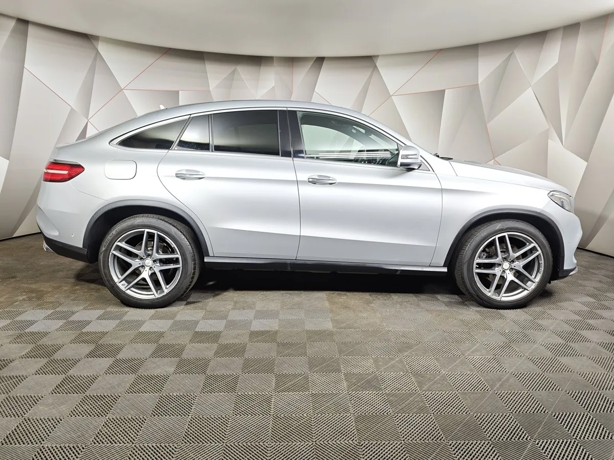 Mercedes-Benz GLE Купе 350 d 4MATIC 9G-TRONIC (249 л.с.) Особая серия Серебристый в АВИЛОН. Слайд №6
