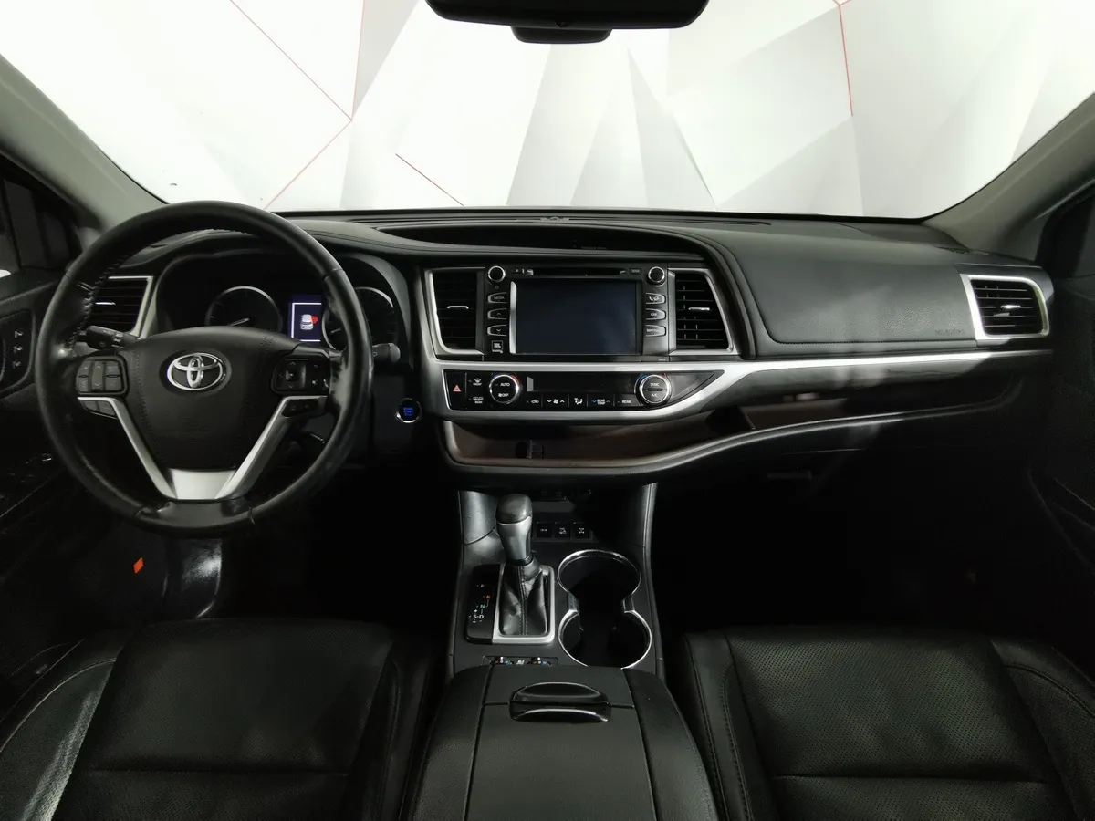 Toyota Highlander 3.5 AT AWD (249 л.с.) Престиж Красный в АВИЛОН. Слайд №13