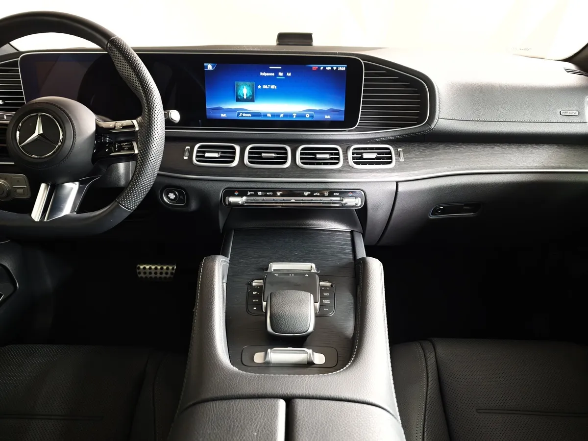 Mercedes-Benz GLE 450 4MATIC 9G-TRONIC (367 л.с.) Черный в АВИЛОН. Слайд №15
