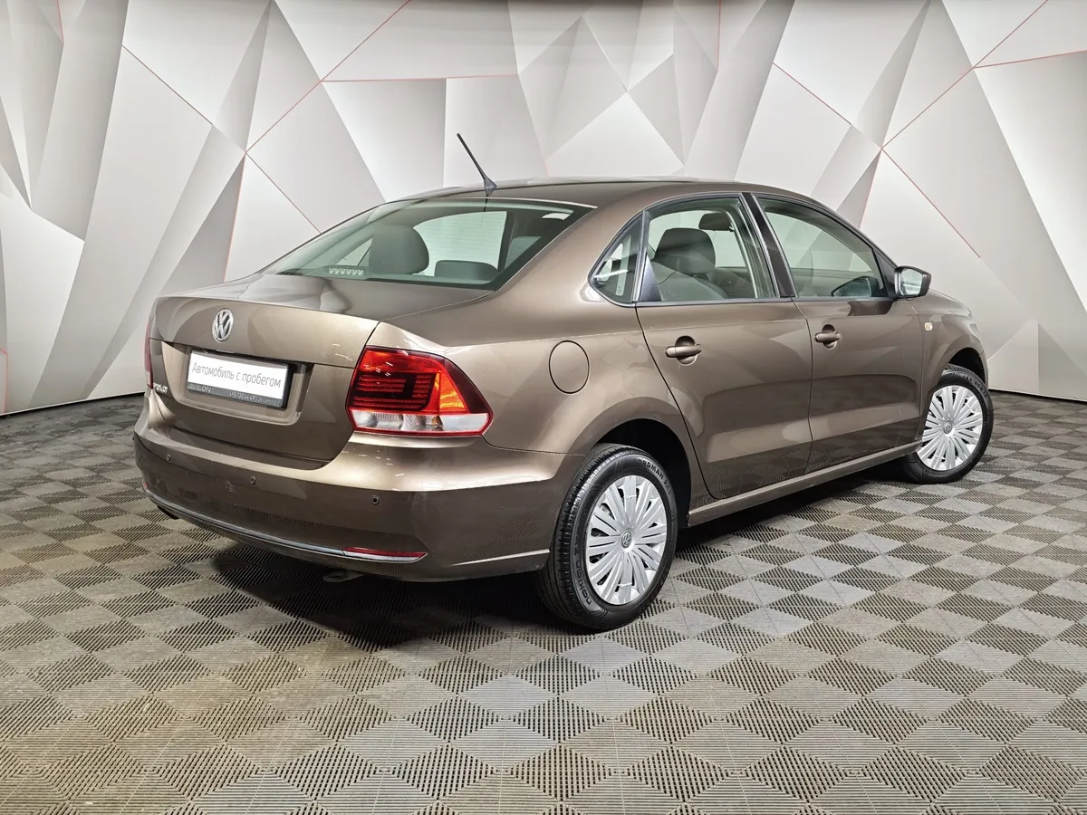 Volkswagen Polo 1.6 MT (105 л.с.) Comfortline Коричневый в АВИЛОН. Слайд №2