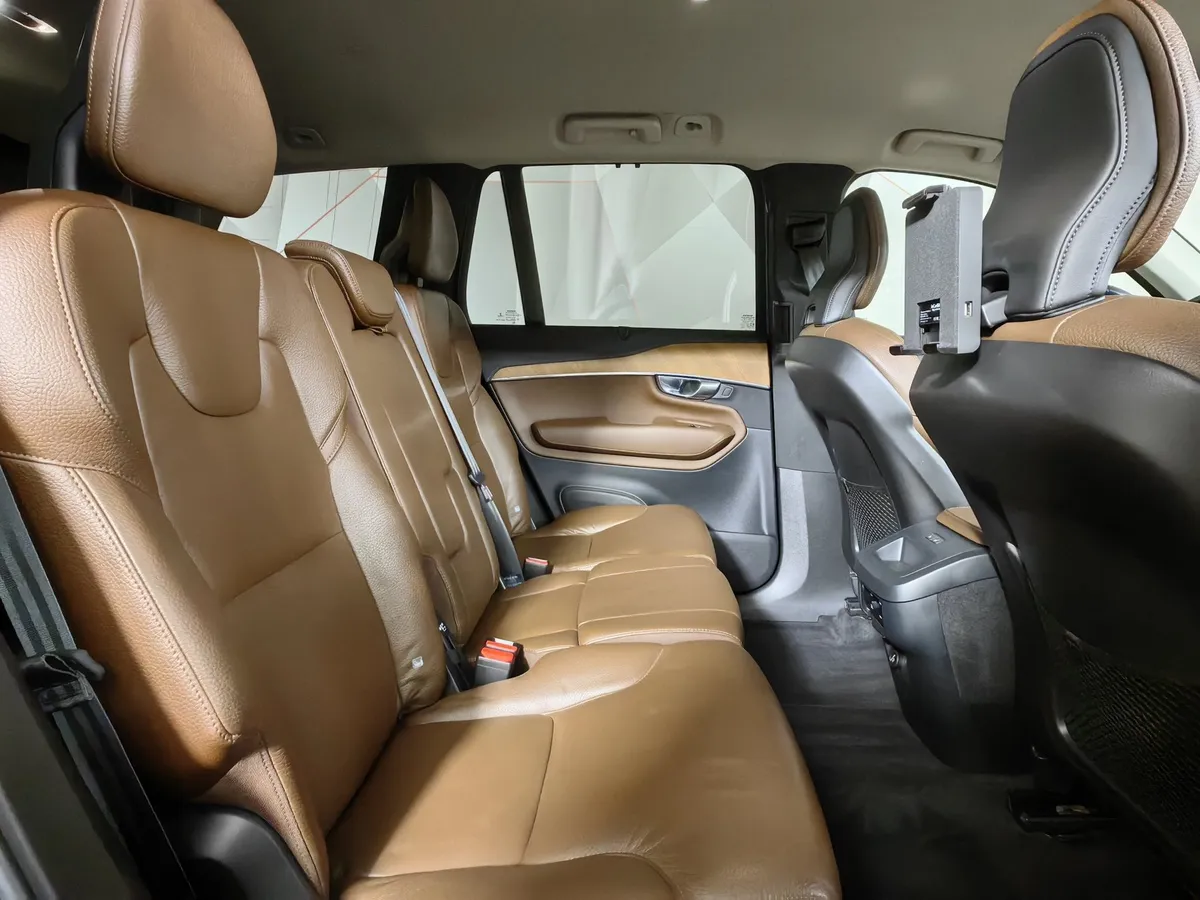 Volvo XC90 2.0 T5 Drive-E AT AWD (5 мест) (249 л.с.) Inscription Синий в АВИЛОН. Слайд №16