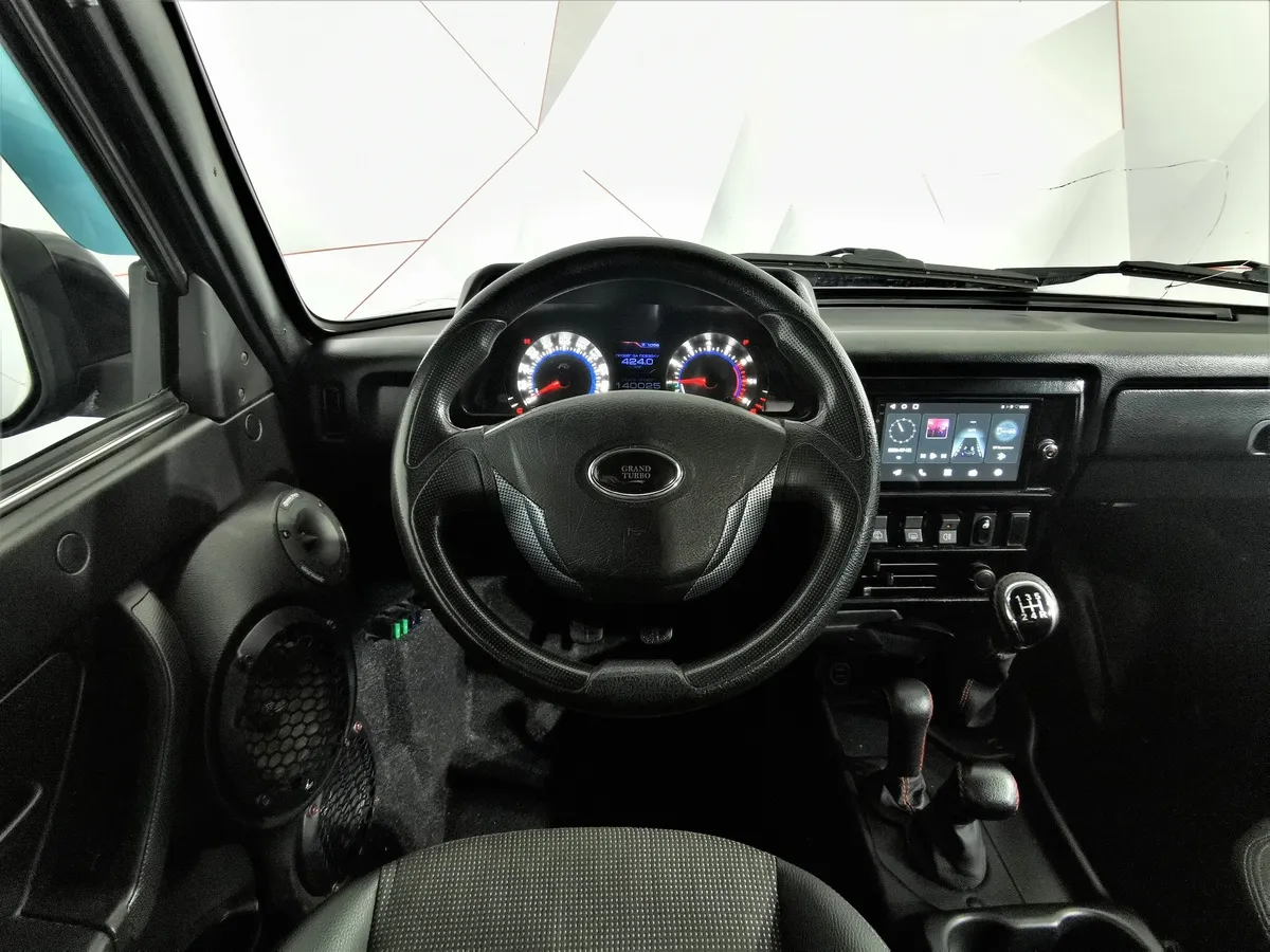 ВАЗ (Lada) 4x4 1.7 MT 8 кл. (Евро-4) (83 л.с.) Черный в АВИЛОН. Слайд №18