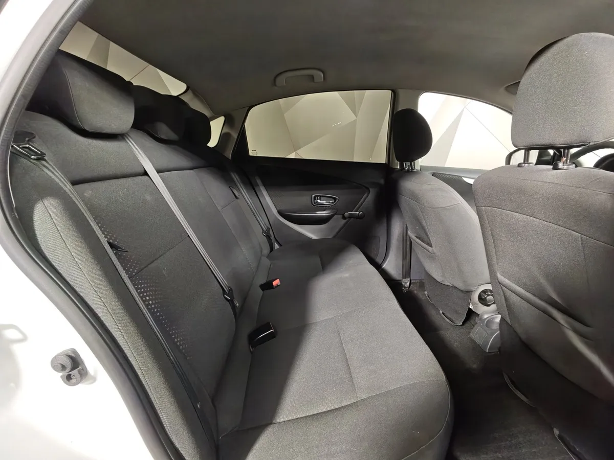 Nissan Almera 1.6 MT (102 л.с.) Белый в АВИЛОН. Слайд №13