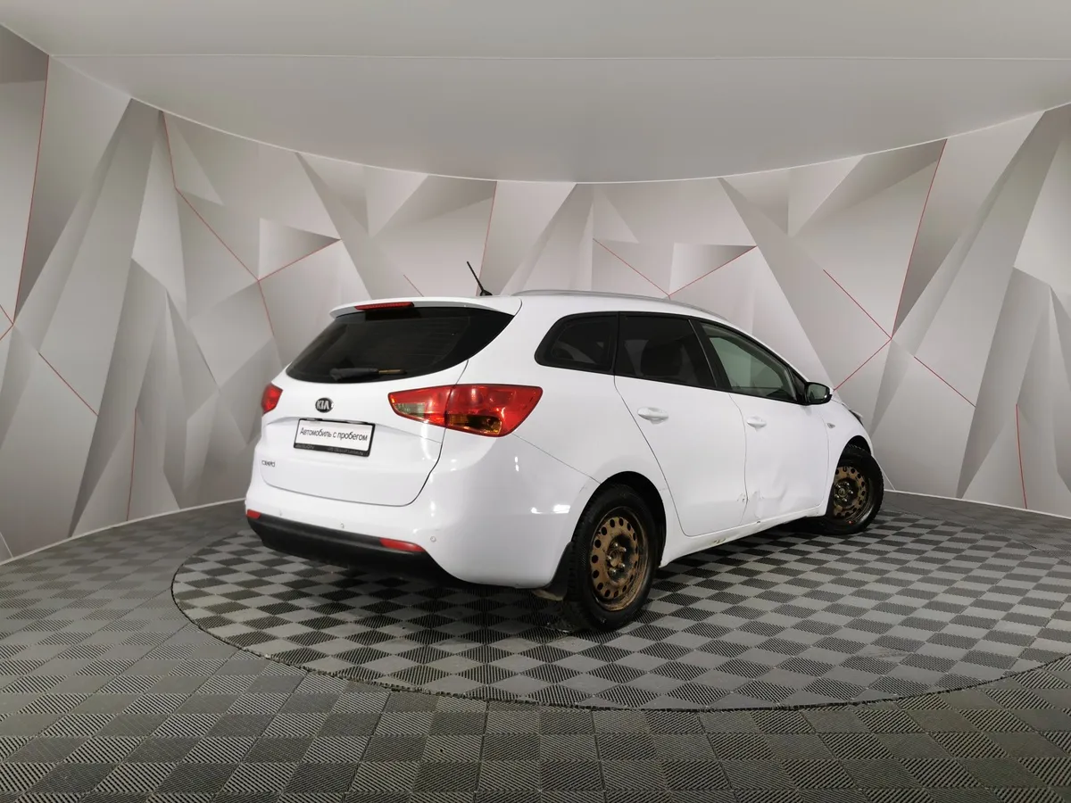 Kia Ceed 1.6 AT (129 л.с.) Luxe Белый в АВИЛОН. Слайд №2
