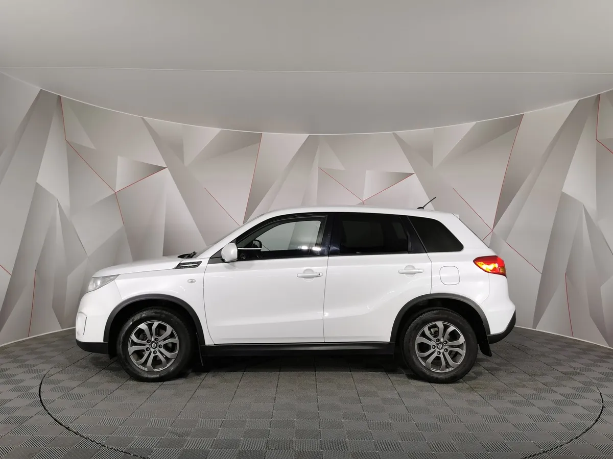 Suzuki Vitara 1.6 AT 4WD (117 л.с.) Белый в АВИЛОН. Слайд №5