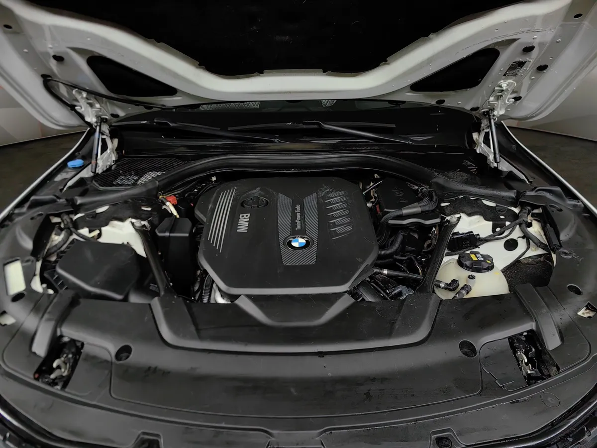 BMW 7 серия 730Ld xDrive AT (265 л.с.) Белый в АВИЛОН. Слайд №10