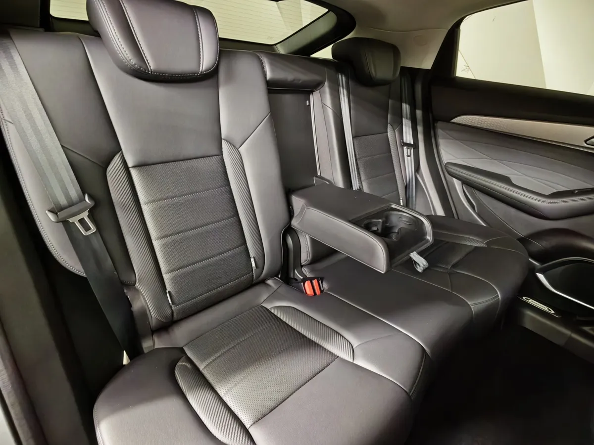 Haval F7x 2.0T AWD 7DCT (190 л.с.) Tech Plus Серый в АВИЛОН. Слайд №16