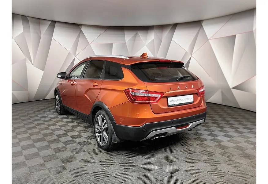 ВАЗ (Lada) Vesta 1.8 MT (122 л.с.) Оранжевый в АВИЛОН. Слайд №4