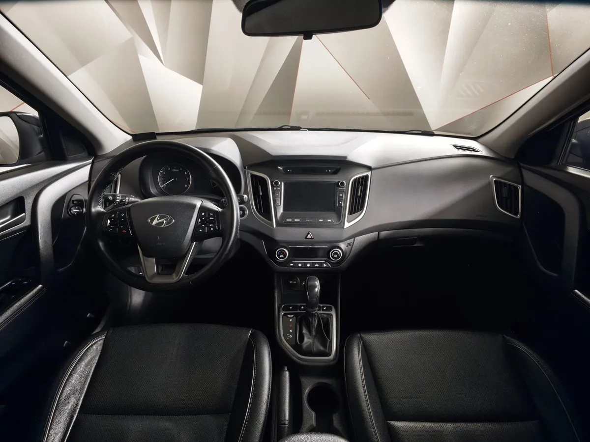 Hyundai Creta 2.0 AT AWD (149 л.с.) Travel Черный в АВИЛОН. Слайд №14