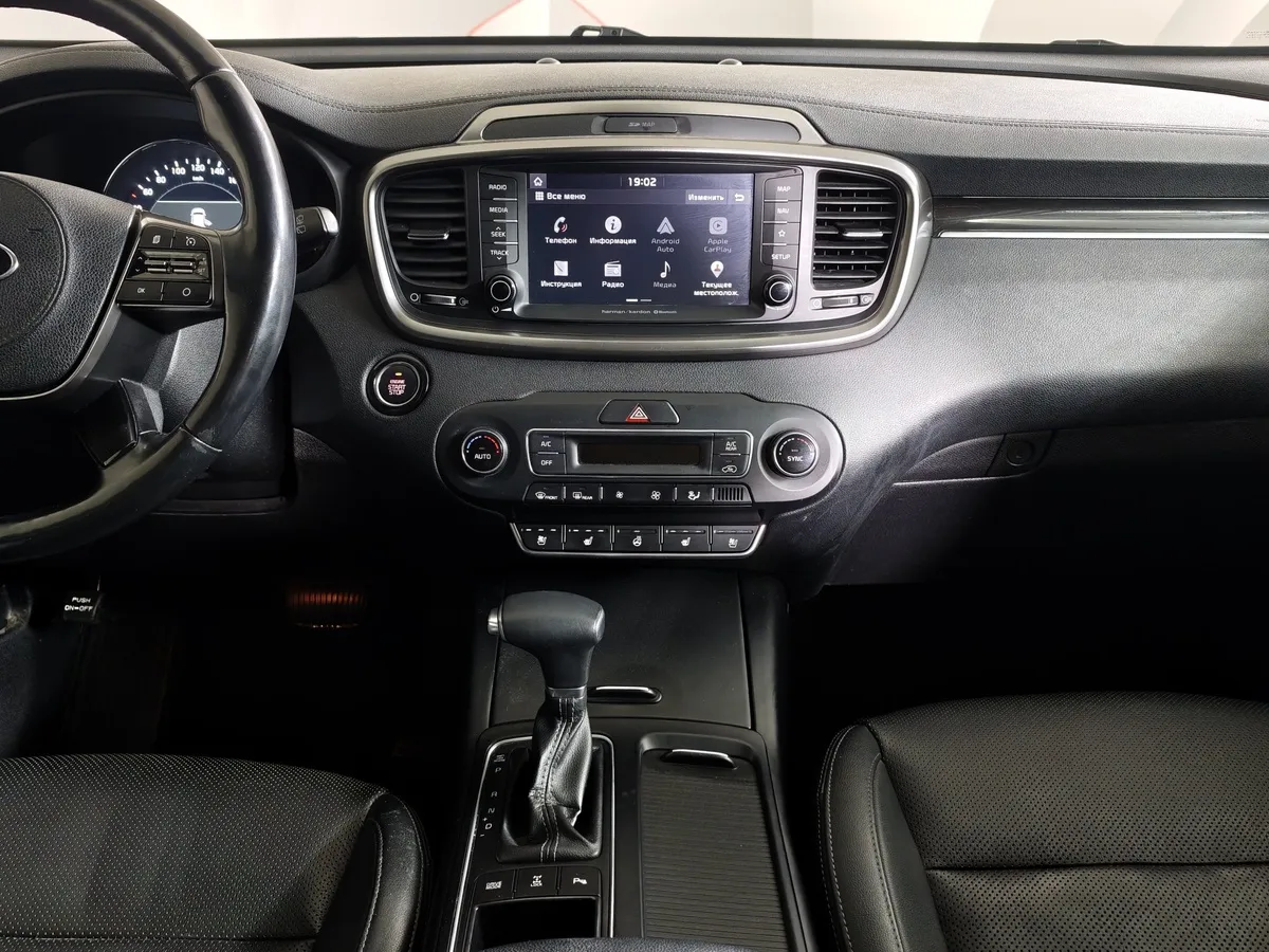 Kia Sorento 3.5 AT AWD (249 л.с.) Prestige Белый в АВИЛОН. Слайд №15