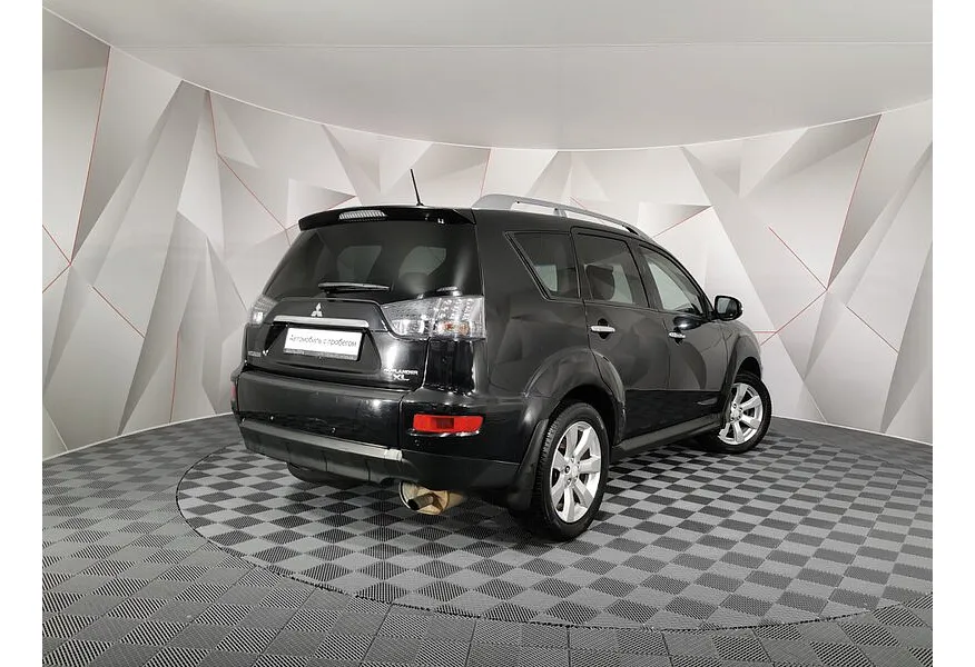 АВИЛОН - Mitsubishi Outlander 2.4 CVT 4WD (170 л.с.) Черный - slide 7