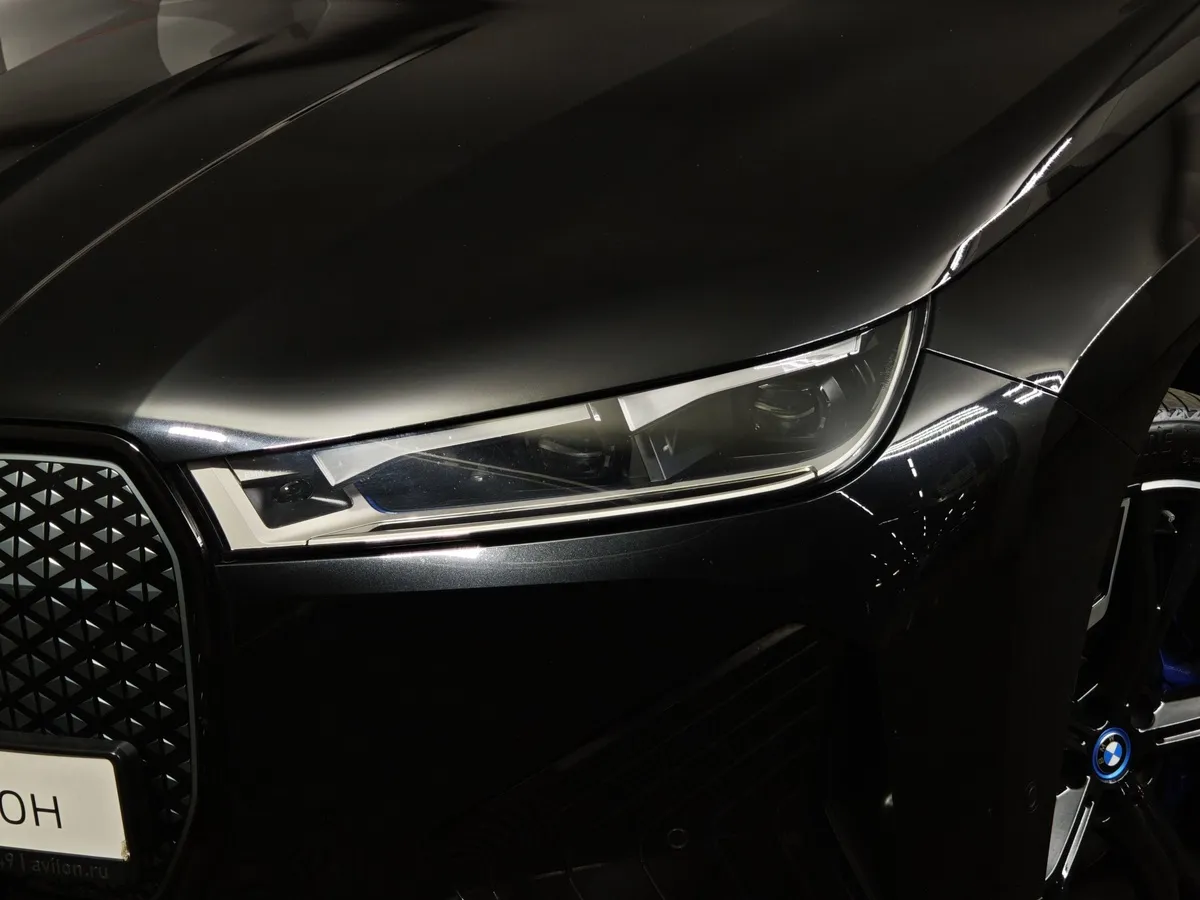 BMW iX xDrive 50 Steptronic (523 л.с.) Suite Sport Черный в АВИЛОН. Слайд №8
