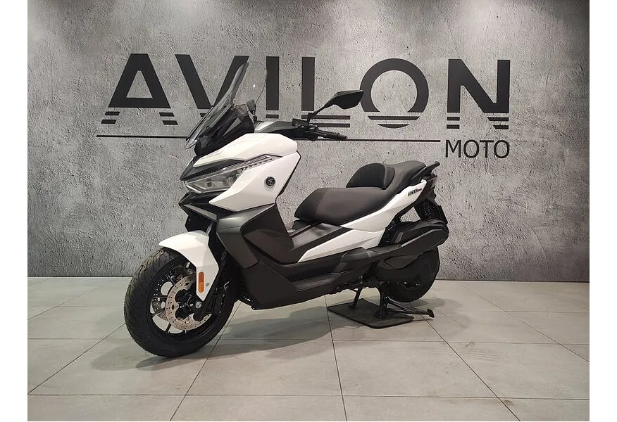 АВИЛОН - VOGE SR4 Max 350 см³ (28 л.с.) (28) 350 Белый - slide 0