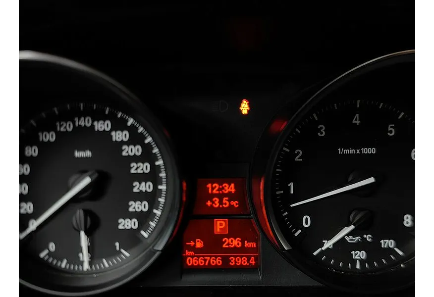 BMW Z4 sDrive20i AT (184 л.с.) Желтый в АВИЛОН. Слайд №12