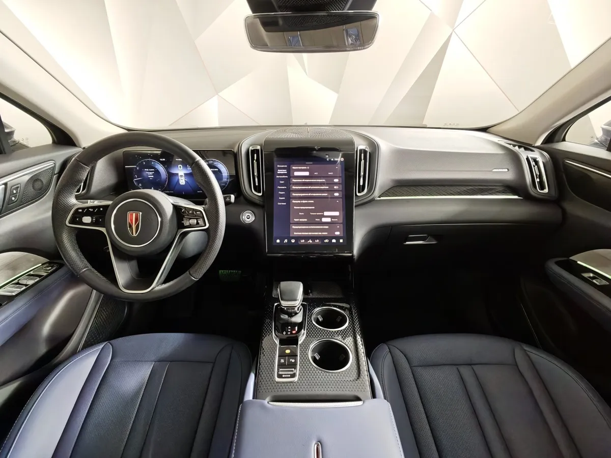 Hongqi HS3 2.0T 8AT 4WD (245 л.с.) Делюкс Черный в АВИЛОН. Слайд №14