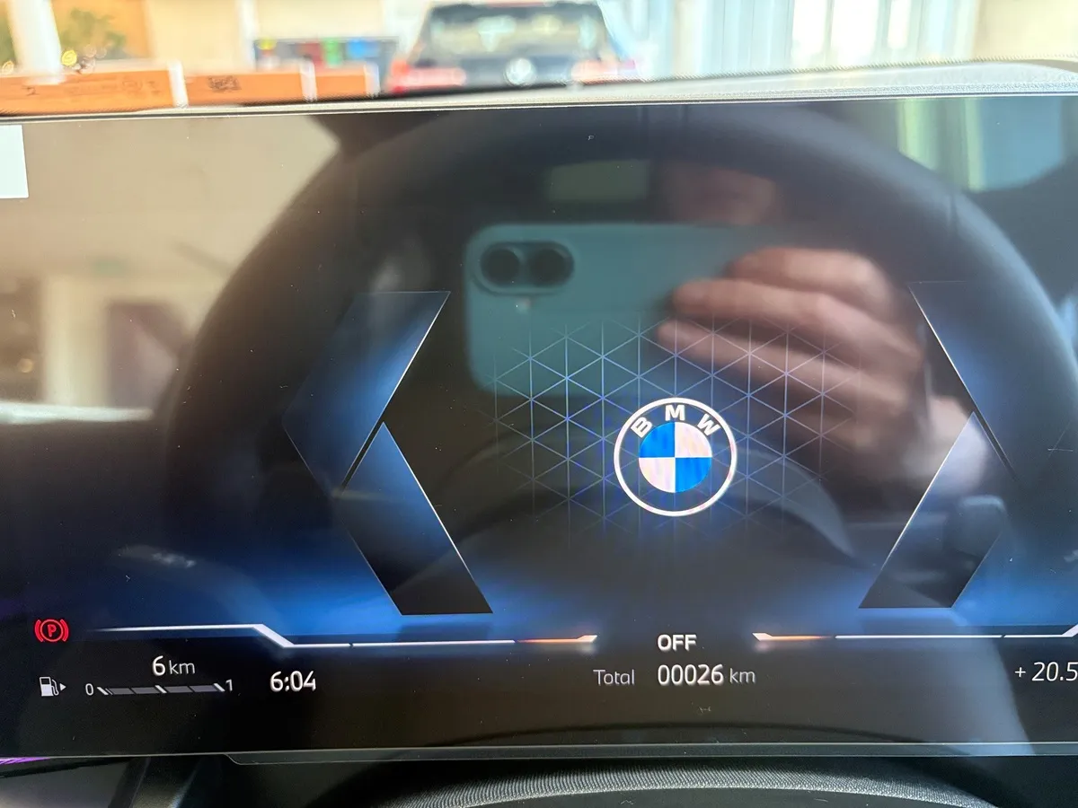 BMW 5 серия 530i xDrive AT (252 л.с.) Черный в АВИЛОН. Слайд №13