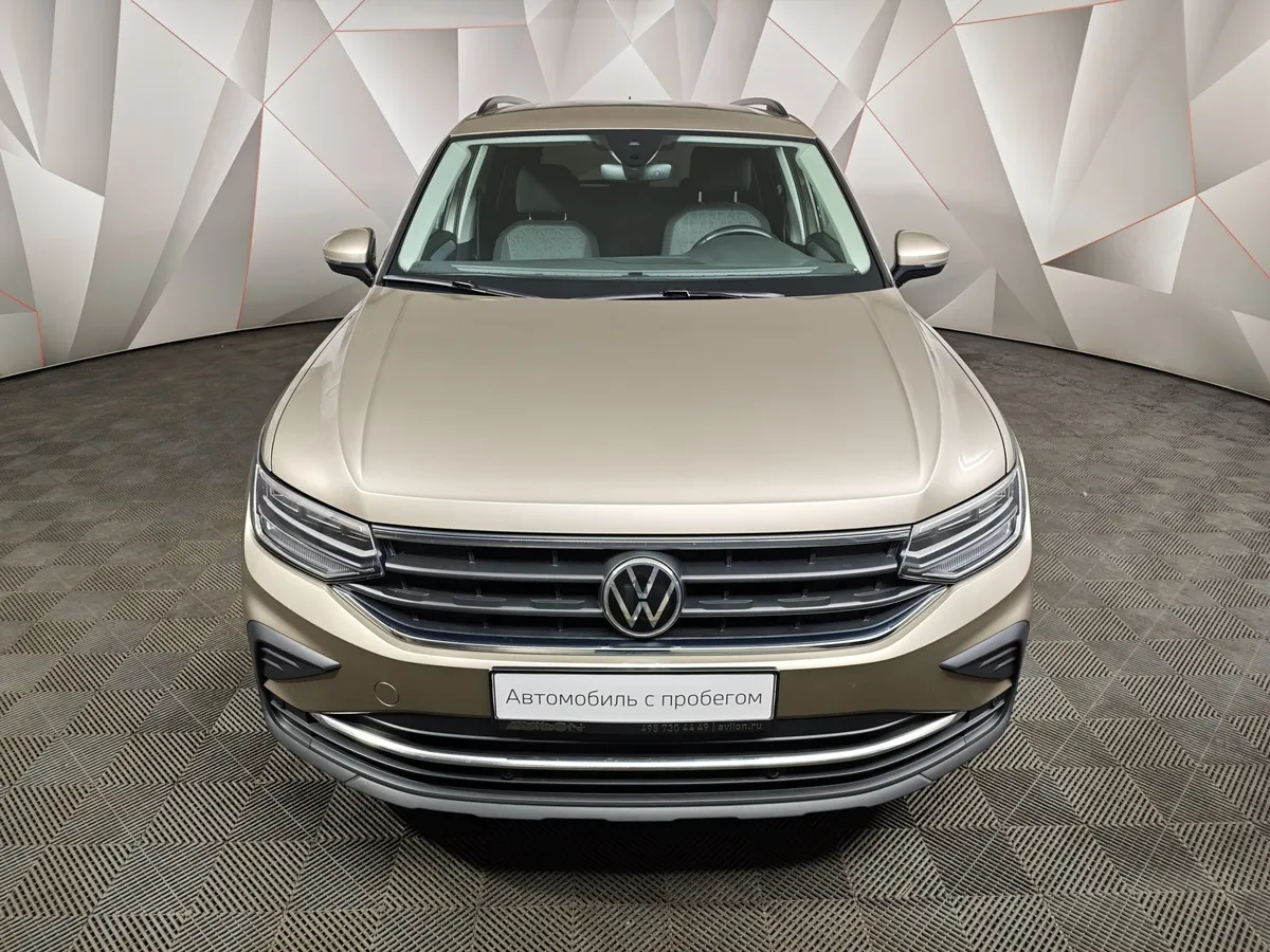 Volkswagen Tiguan 2.0 TSI 4Motion DSG (180 л.с.) Comfortline Коричневый в АВИЛОН. Слайд №7