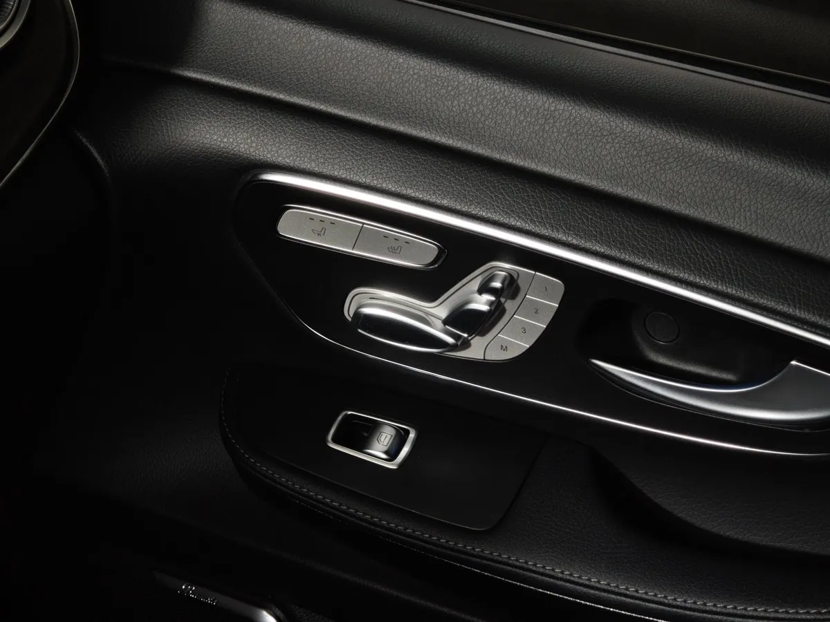Mercedes-Benz V-Класс V 300 L2 4Matic 9G-Tronic (239 л.с.) Черный в АВИЛОН. Слайд №24
