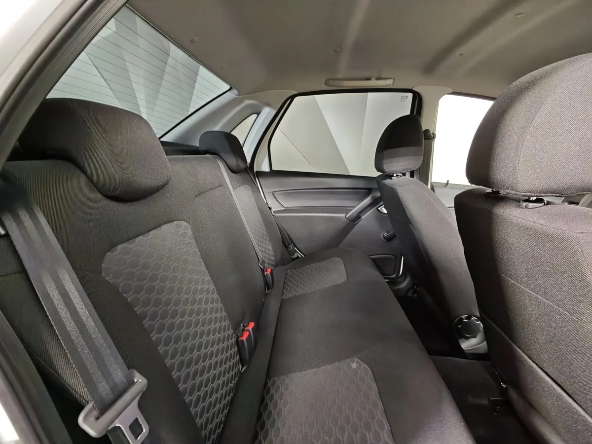 ВАЗ (Lada) Granta 1.6 MT 8кл (87 л.с.) Белый в АВИЛОН. Слайд №16