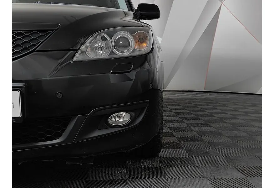 Mazda 3 1.6 AT (105 л.с.) Черный в АВИЛОН. Слайд №10