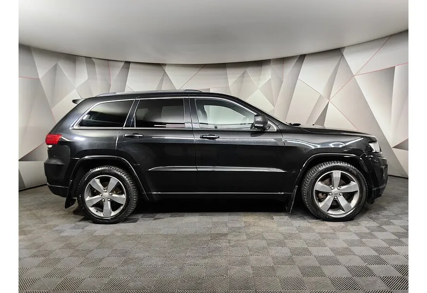 Jeep Grand Cherokee 3.0 TD AT (241 л.с.) Overland Черный в АВИЛОН. Слайд №6