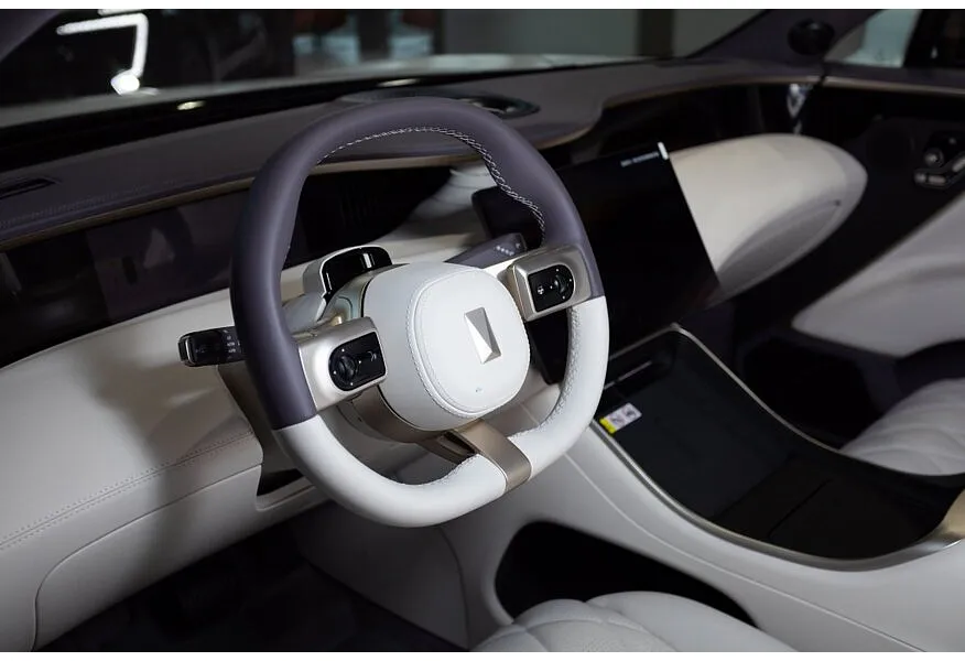 Avatr 11 116 kWh 4WD (578 л.с.) 5 мест Белый в АВИЛОН. Слайд №9