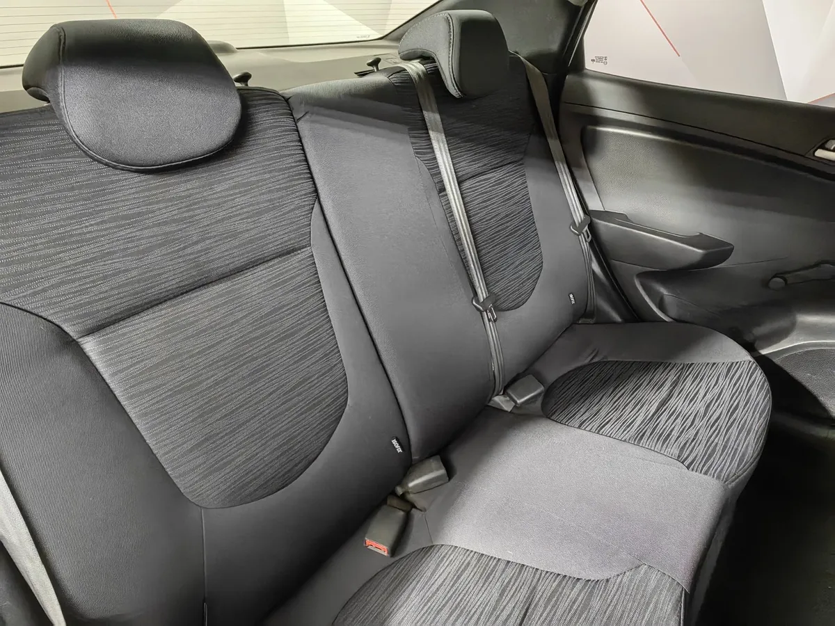 Hyundai Solaris 1.6 AT (123 л.с.) Белый в АВИЛОН. Слайд №17