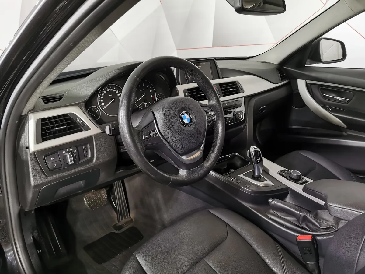 BMW 3 серия 318i AT (136 л.с.) Черный в АВИЛОН. Слайд №12