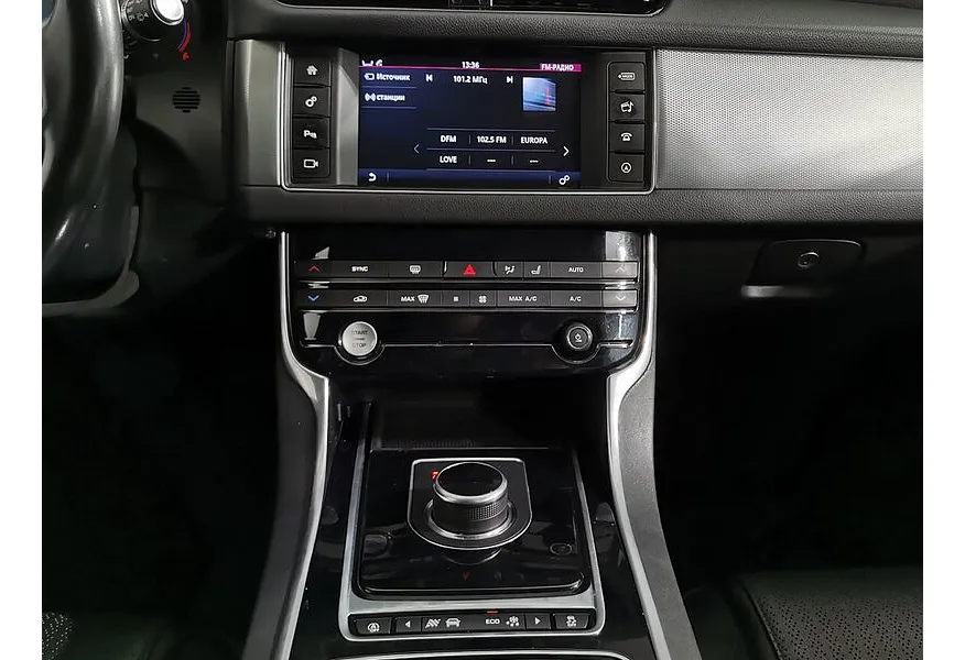 Jaguar XF 2.0 D AT AWD (240 л.с.) SE Серый в АВИЛОН. Слайд №15